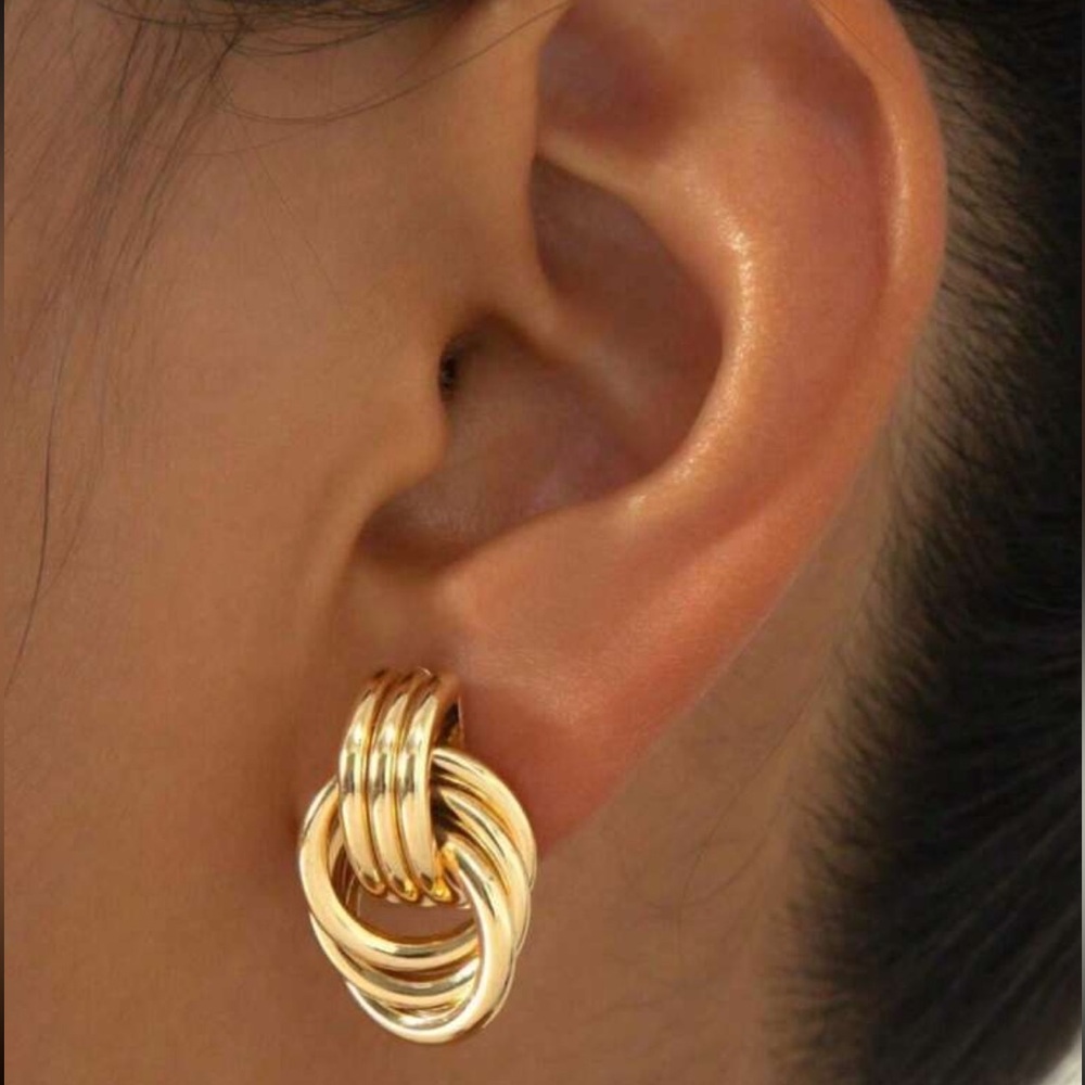 Knot Earrings - Picture 2 of 3